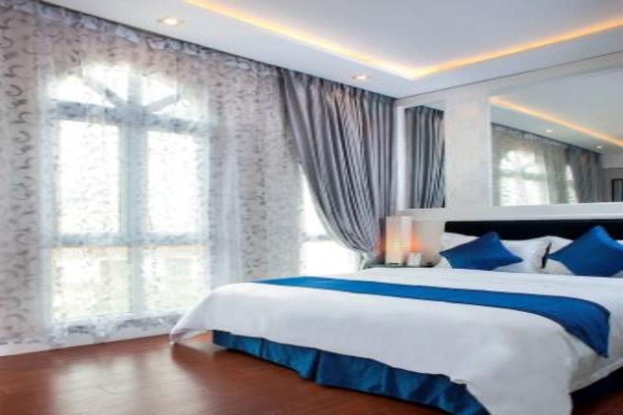 Minerva Church Hotel Hanoi Exterior foto