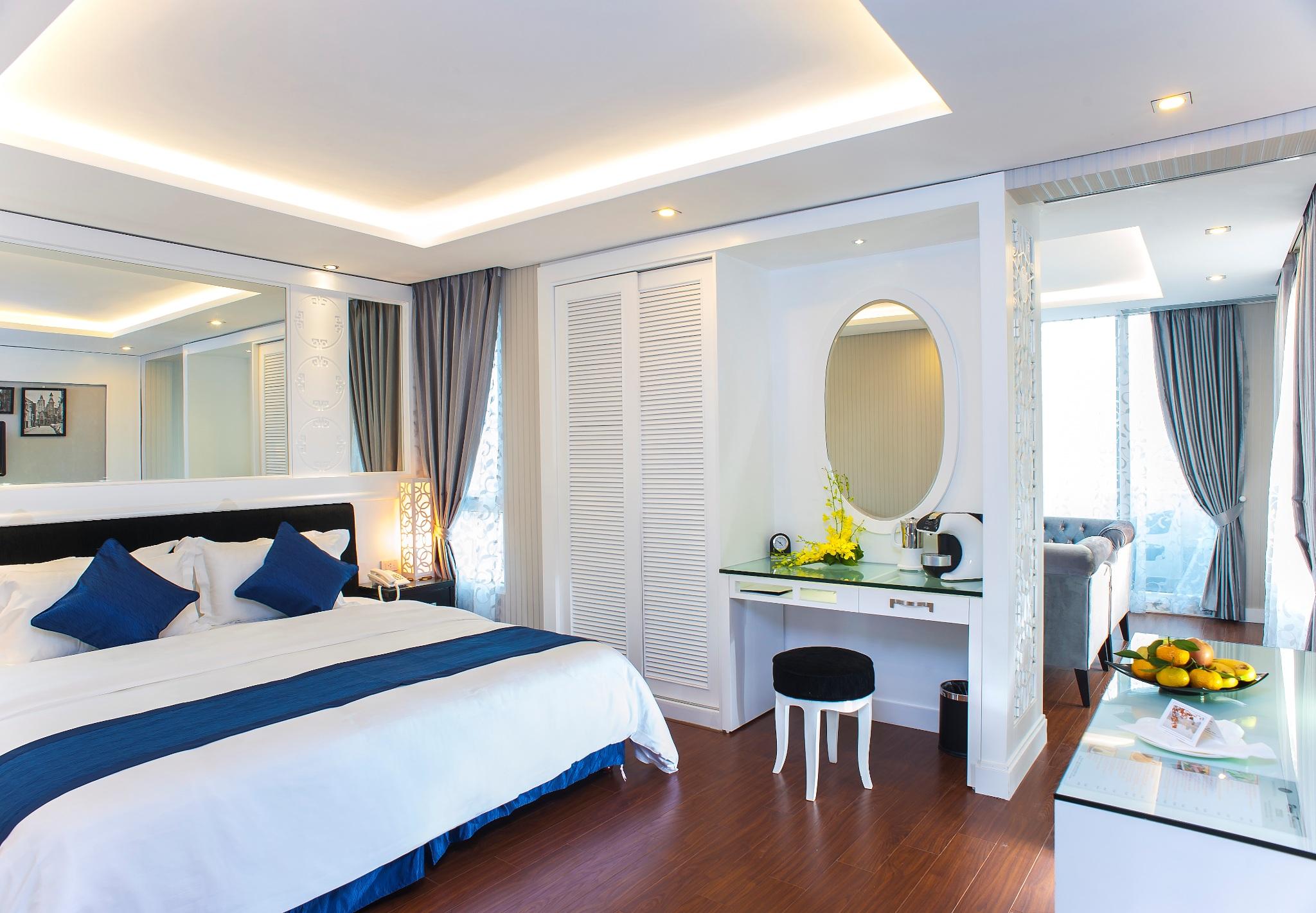 Minerva Church Hotel Hanoi Exterior foto
