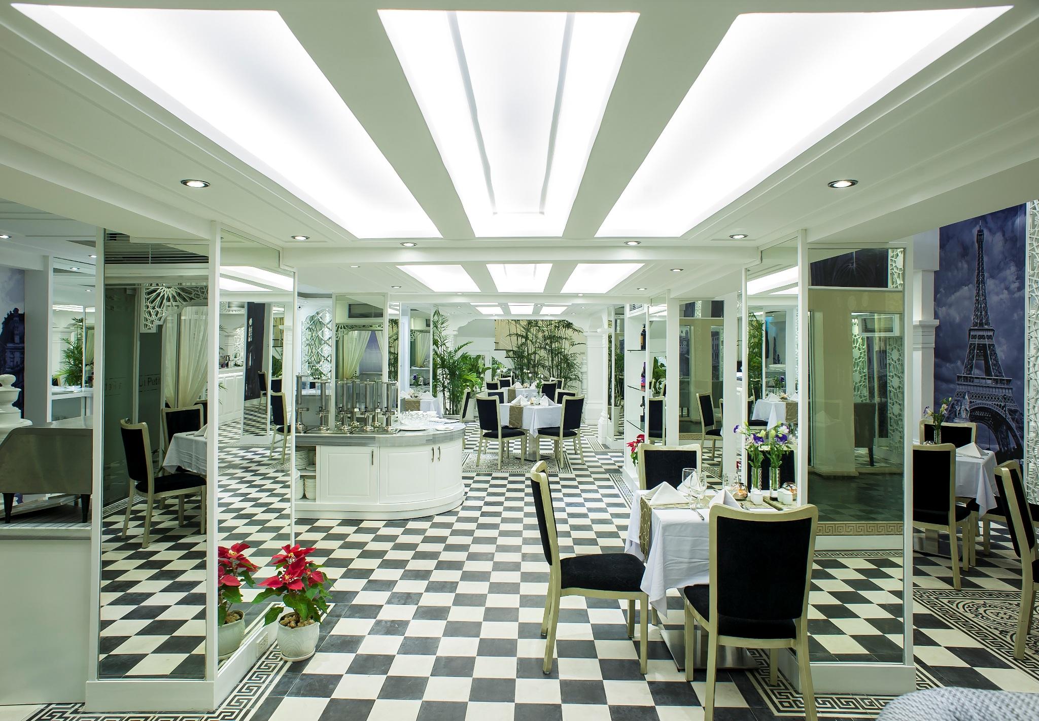 Minerva Church Hotel Hanoi Exterior foto